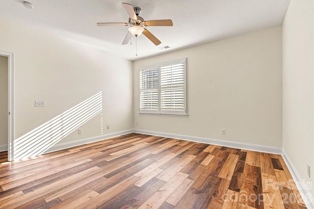 823 Wynnshire Drive B, Hickory, NC 28601