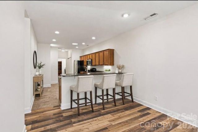 823 Wynnshire Drive B, Hickory, NC 28601