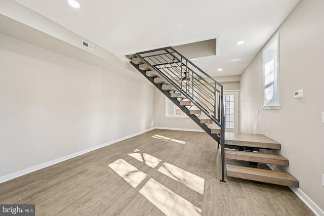 914 S 54TH ST, Philadelphia, PA 19143