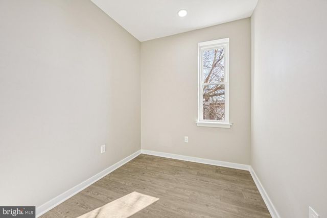 914 S 54TH ST, Philadelphia, PA 19143