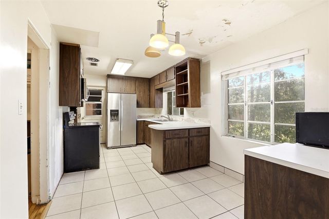 1421 FAIRVIEW STREET, Orlando, FL 32804