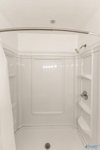 2201 Auburn Drive SW, Decatur, AL 35603