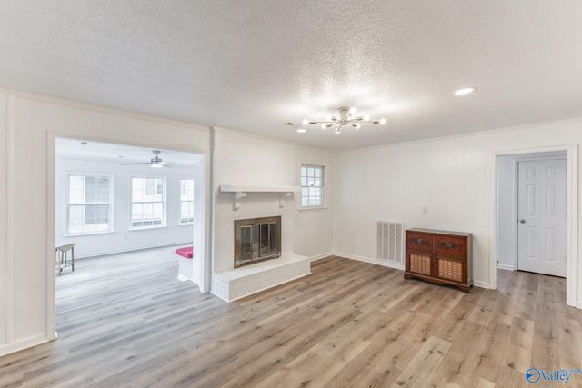 2201 Auburn Drive SW, Decatur, AL 35603