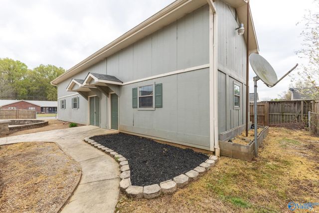 2201 Auburn Drive SW, Decatur, AL 35603