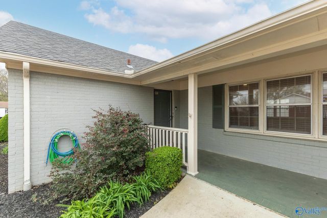 2201 Auburn Drive SW, Decatur, AL 35603