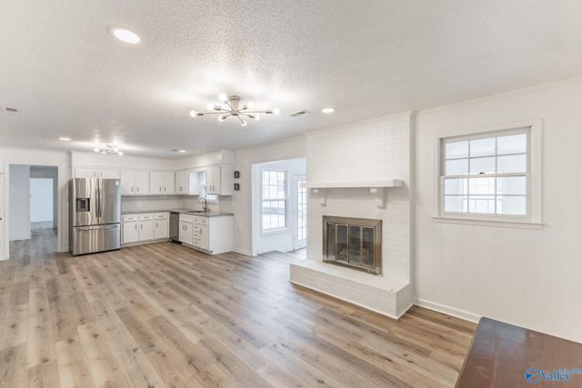 2201 Auburn Drive SW, Decatur, AL 35603