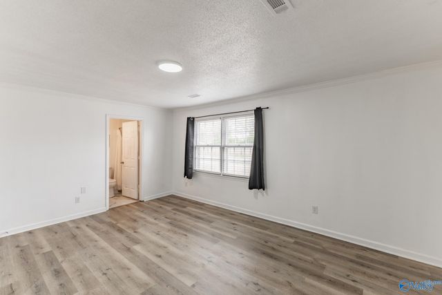 2201 Auburn Drive SW, Decatur, AL 35603