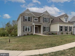 5348 WILSHIRE RD, Harrisburg, PA 17112