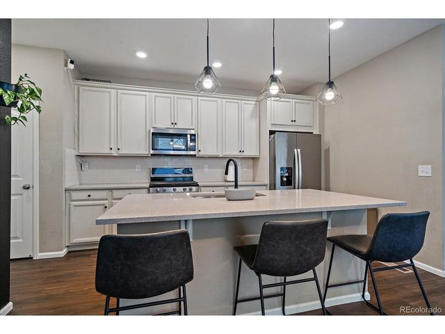 21892 E Quincy Cir, Aurora, CO 80015