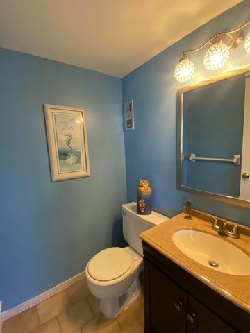 1731 SE 15th Street 202, Fort Lauderdale, FL 33316