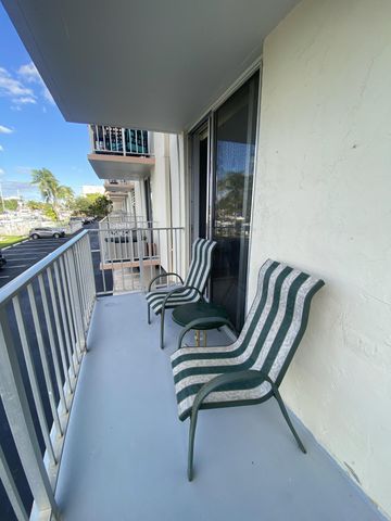 1731 SE 15th Street 202, Fort Lauderdale, FL 33316