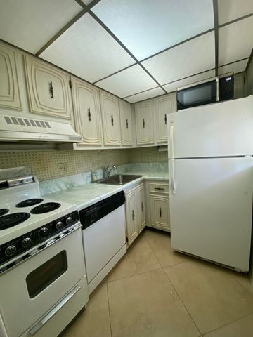 1731 SE 15th Street 202, Fort Lauderdale, FL 33316