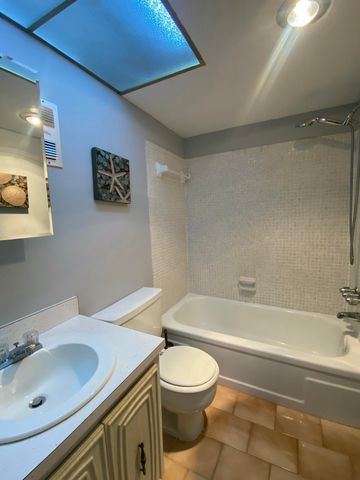1731 SE 15th Street 202, Fort Lauderdale, FL 33316
