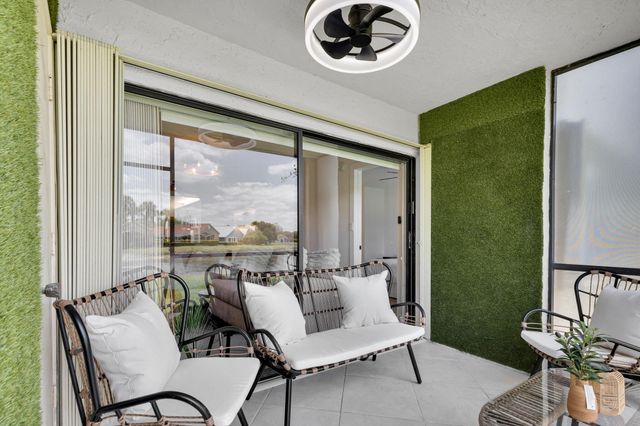 12911 Briarlake Drive 103, Palm Beach Gardens, FL 33418