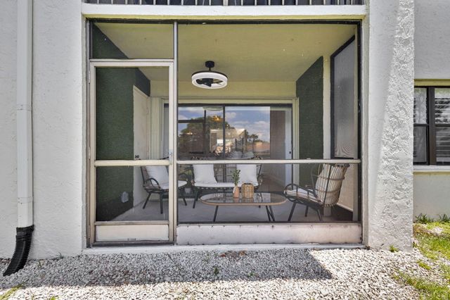 12911 Briarlake Drive 103, Palm Beach Gardens, FL 33418