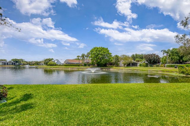 12911 Briarlake Drive 103, Palm Beach Gardens, FL 33418