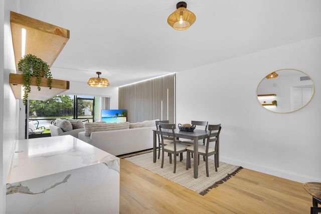 12911 Briarlake Drive 103, Palm Beach Gardens, FL 33418