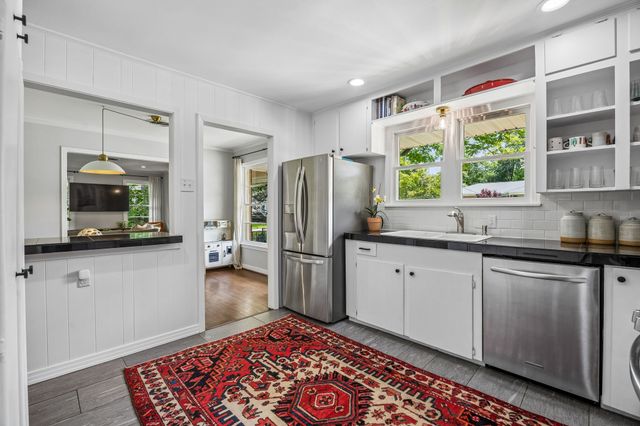 10156 Baronne Circle, Dallas, TX 75218