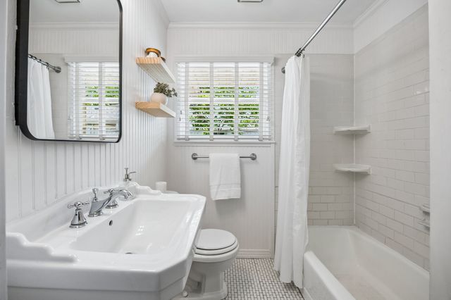 10156 Baronne Circle, Dallas, TX 75218