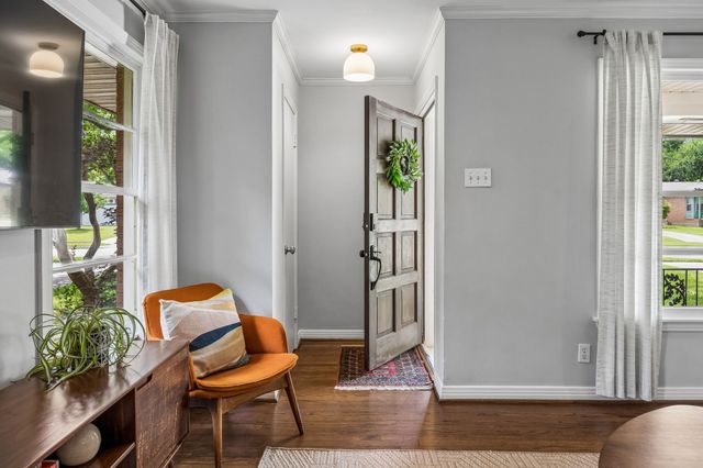 10156 Baronne Circle, Dallas, TX 75218