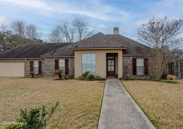 301 Magnolia Knee Drive, Carencro, LA 70520