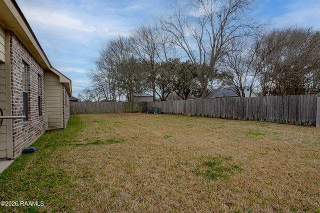 301 Magnolia Knee Drive, Carencro, LA 70520