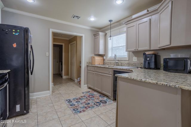 301 Magnolia Knee Drive, Carencro, LA 70520