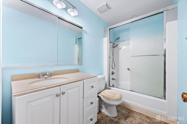 133-B Balsam Plaza, Monroe, NJ 08831