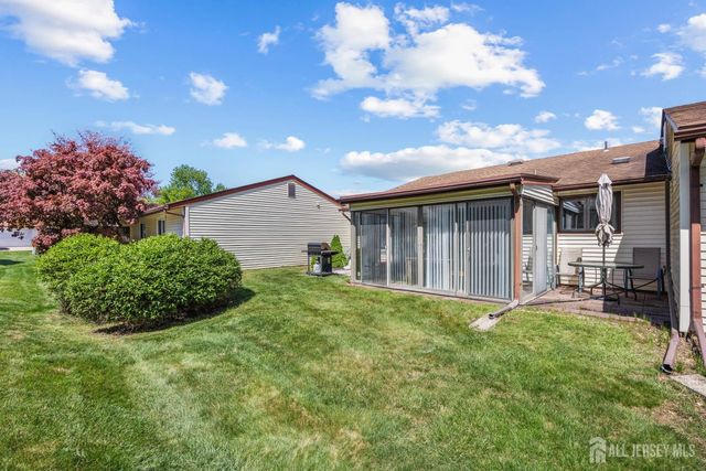 133-B Balsam Plaza, Monroe, NJ 08831