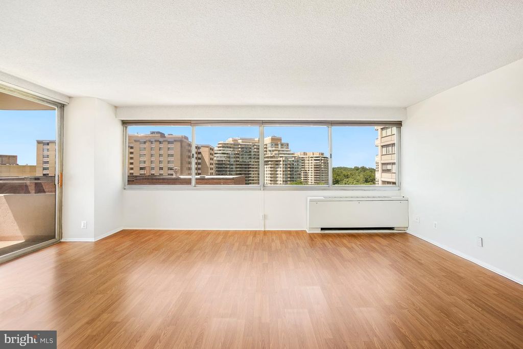 Image 12 of property listing at 5500 FRIENDSHIP BLVD #2017N, Chevy Chase, MD 20815