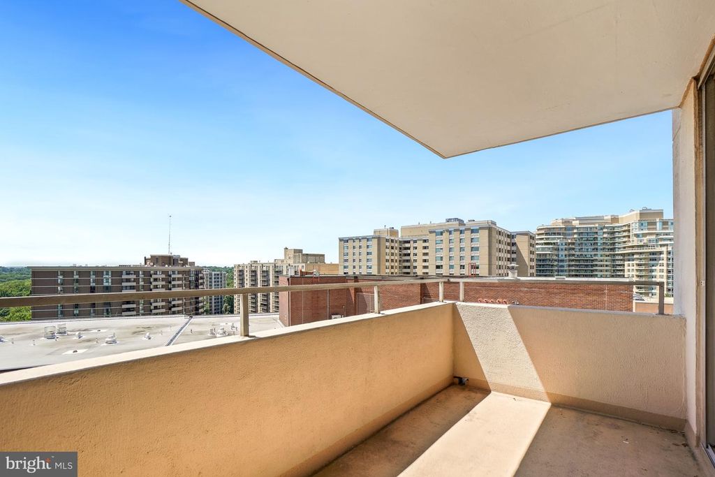 Image 26 of property listing at 5500 FRIENDSHIP BLVD #2017N, Chevy Chase, MD 20815