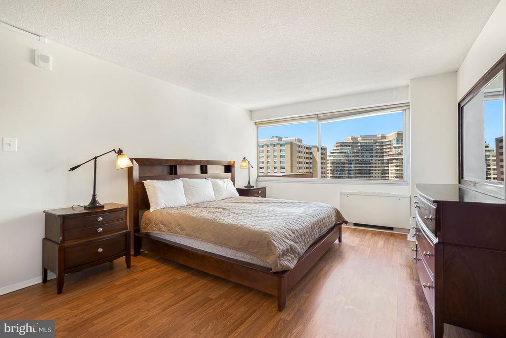Image 28 of property listing at 5500 FRIENDSHIP BLVD #2017N, Chevy Chase, MD 20815