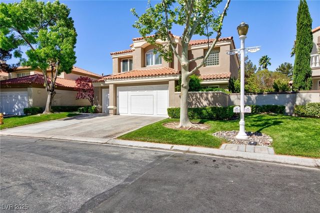 8244 Horseshoe Bend Lane, Las Vegas, NV 89113