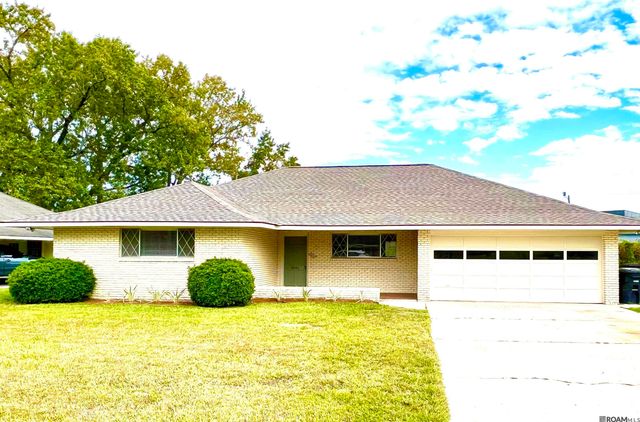 3041 Singletary Dr, Baton Rouge, LA 70809