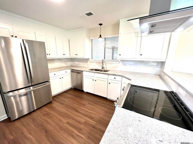 3041 Singletary Dr, Baton Rouge, LA 70809