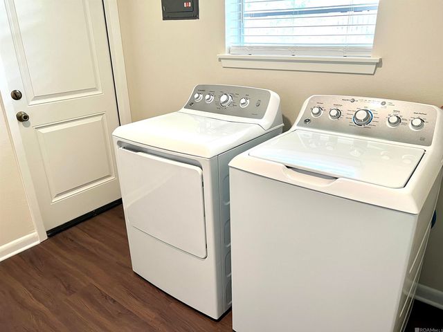 3041 Singletary Dr, Baton Rouge, LA 70809