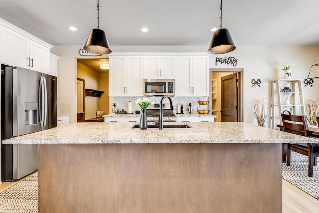 900 Moonbeam LANE, Francis Creek, WI 54214