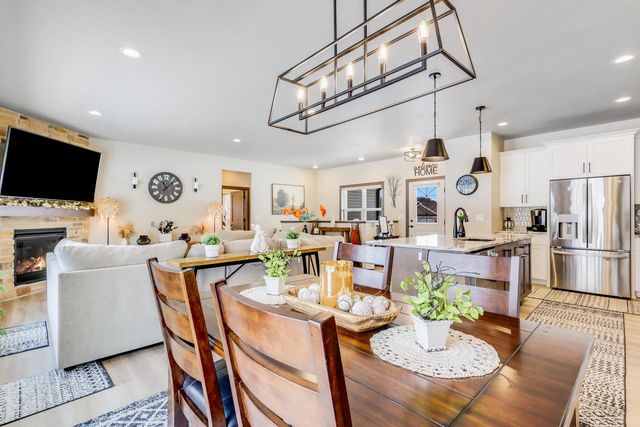 900 Moonbeam LANE, Francis Creek, WI 54214