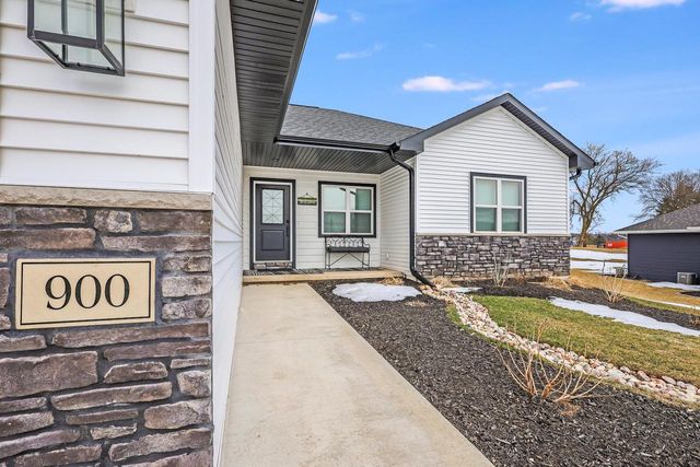 900 Moonbeam LANE, Francis Creek, WI 54214