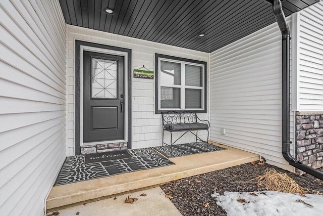 900 Moonbeam LANE, Francis Creek, WI 54214