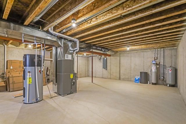 900 Moonbeam LANE, Francis Creek, WI 54214