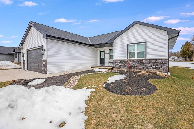 900 Moonbeam LANE, Francis Creek, WI 54214