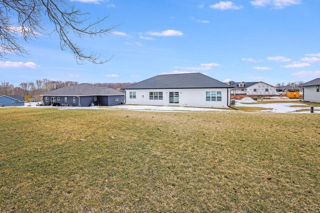 900 Moonbeam LANE, Francis Creek, WI 54214
