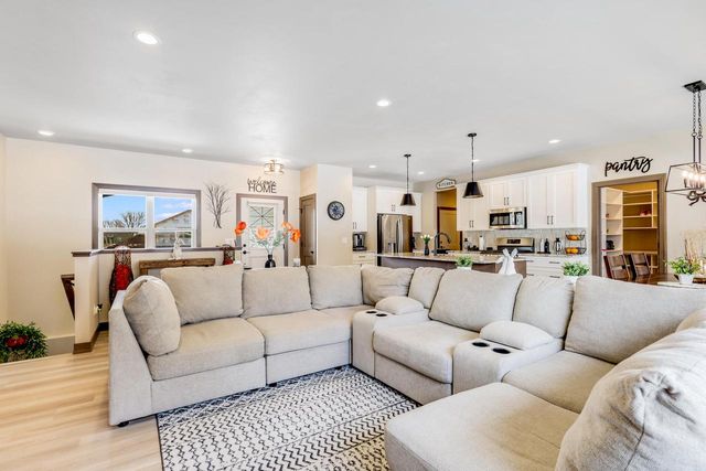 900 Moonbeam LANE, Francis Creek, WI 54214