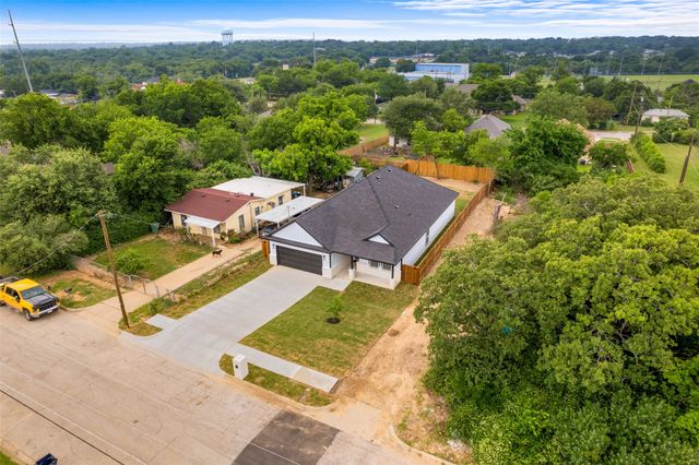 2104 Danner Street, Fort Worth, TX 76105