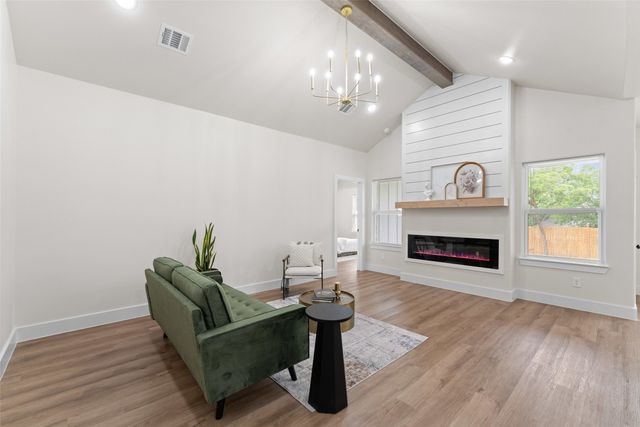 2104 Danner Street, Fort Worth, TX 76105
