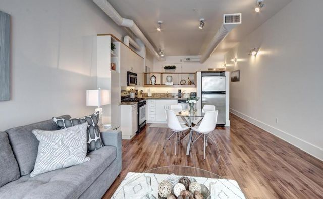 334 Santana Row 206, San Jose, CA 95128