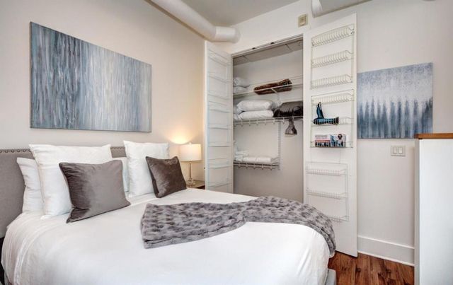 334 Santana Row 206, San Jose, CA 95128