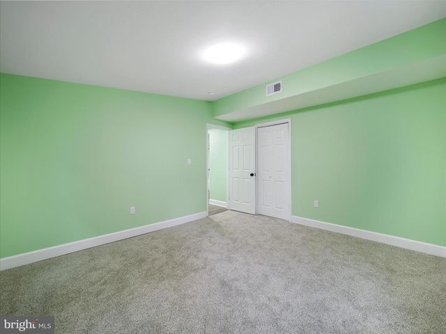 1712 SHENANDOAH RIVER DR, Harpers Ferry, WV 25425