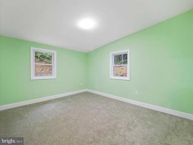 1712 SHENANDOAH RIVER DR, Harpers Ferry, WV 25425